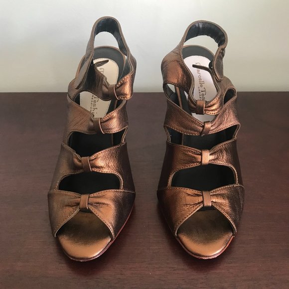 Marcello Toshi | Copper Heels 6 - Picture 2 of 6
